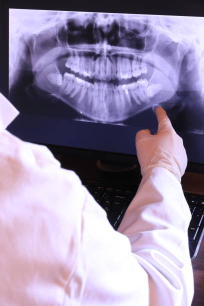 Best Weekend Emergency Dentist in Dewitt, IA